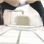 和式トイレ覗き!肛門開き過ぎにご注意!