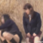 まんぐり放尿!悪ふざけのJKは花びらマン開!