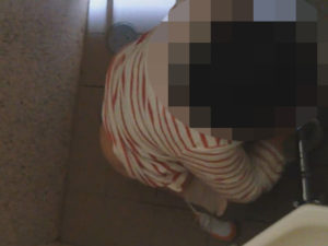 和式トイレ覗き見!そこのお嬢さん!上から見られてますよw