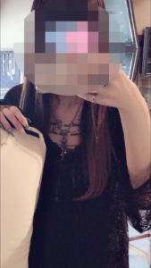 抜き過ぎ注意!!憧れのショップ店員の和式トイレ映像流出