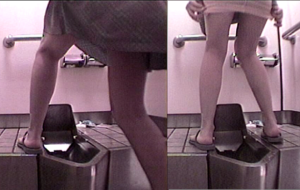 段付き和式トイレ覗き!剥き尻の可愛い雰囲気のお姉様の痴態観察